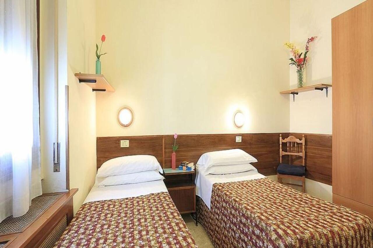 Hotel Ottaviani Florence Buitenkant foto