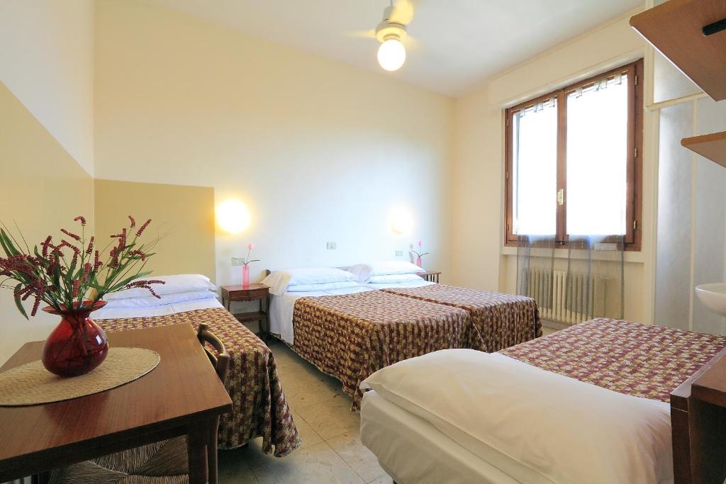 Hotel Ottaviani Florence Buitenkant foto